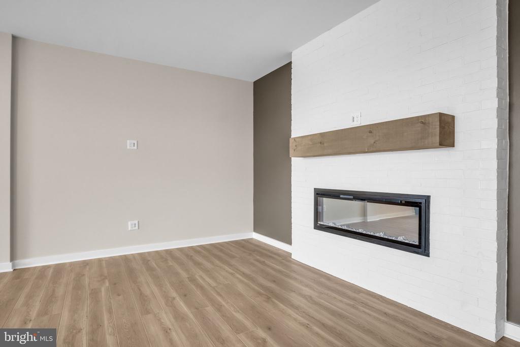 117 BLACKFORD BOULEVARD 102