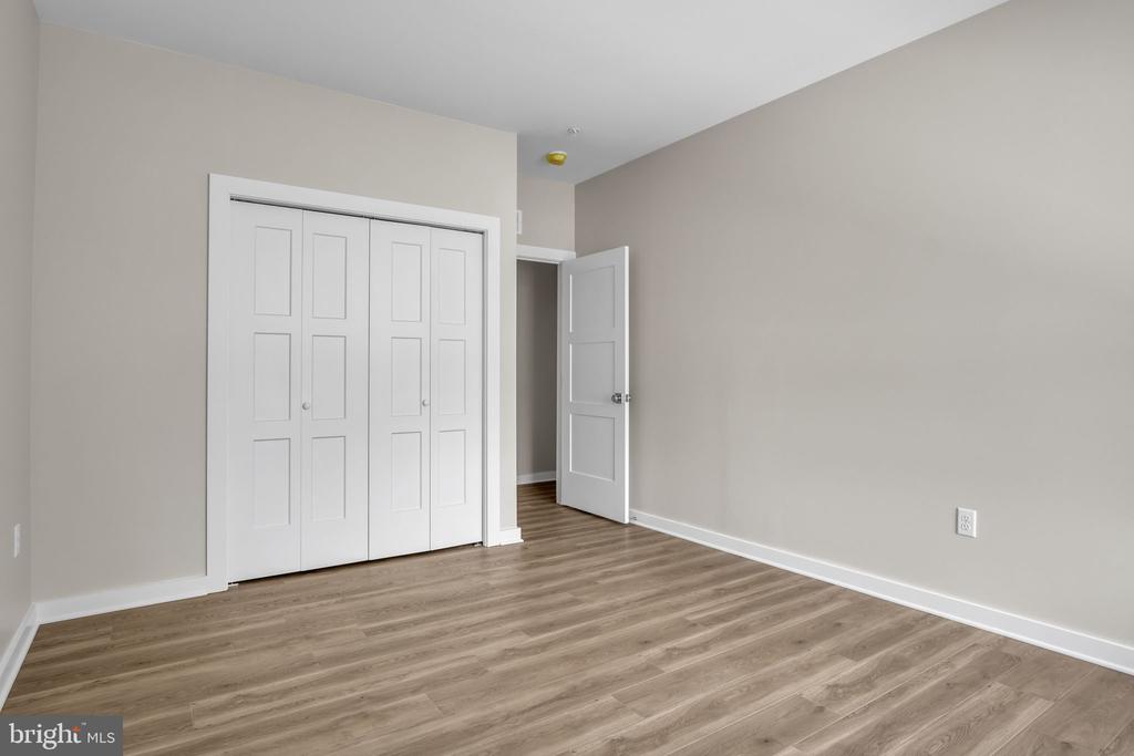 117 BLACKFORD BOULEVARD 102