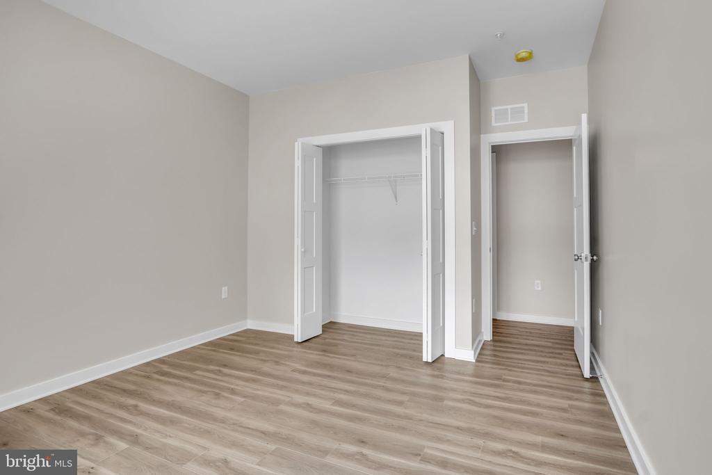 117 BLACKFORD BOULEVARD 102