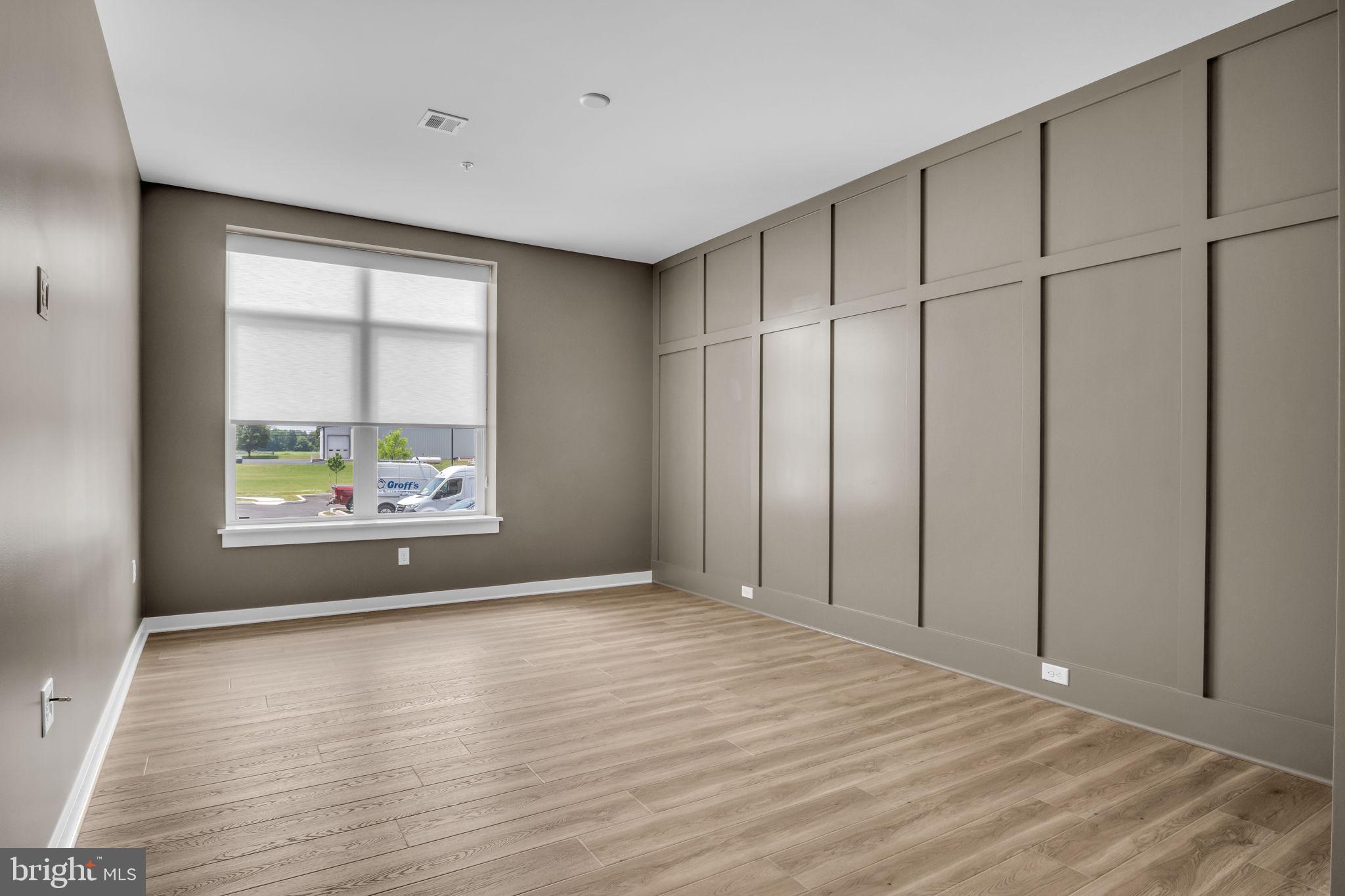 117 BLACKFORD BOULEVARD 102