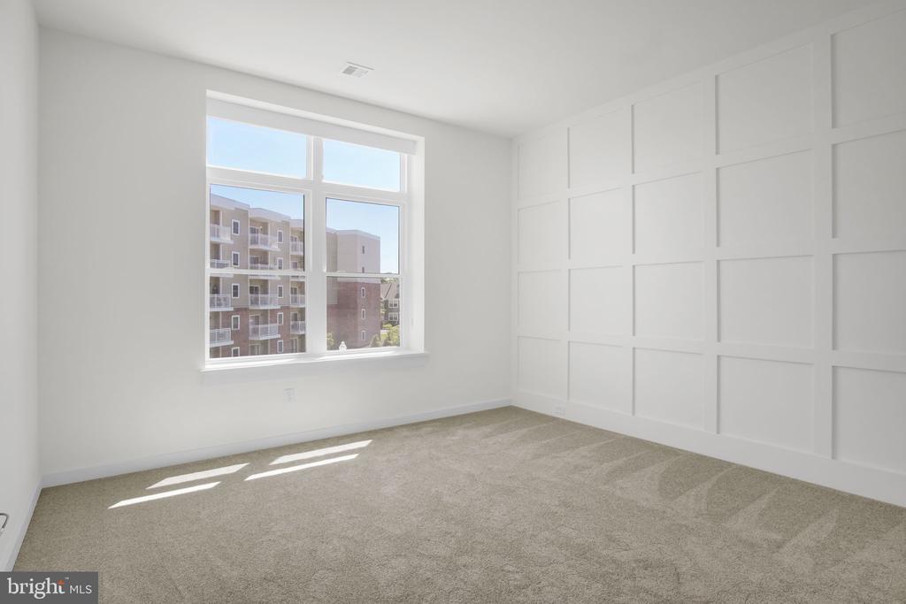117 BLACKFORD BOULEVARD 203