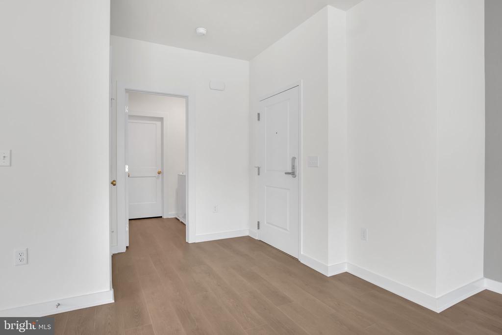 117 BLACKFORD BOULEVARD 203