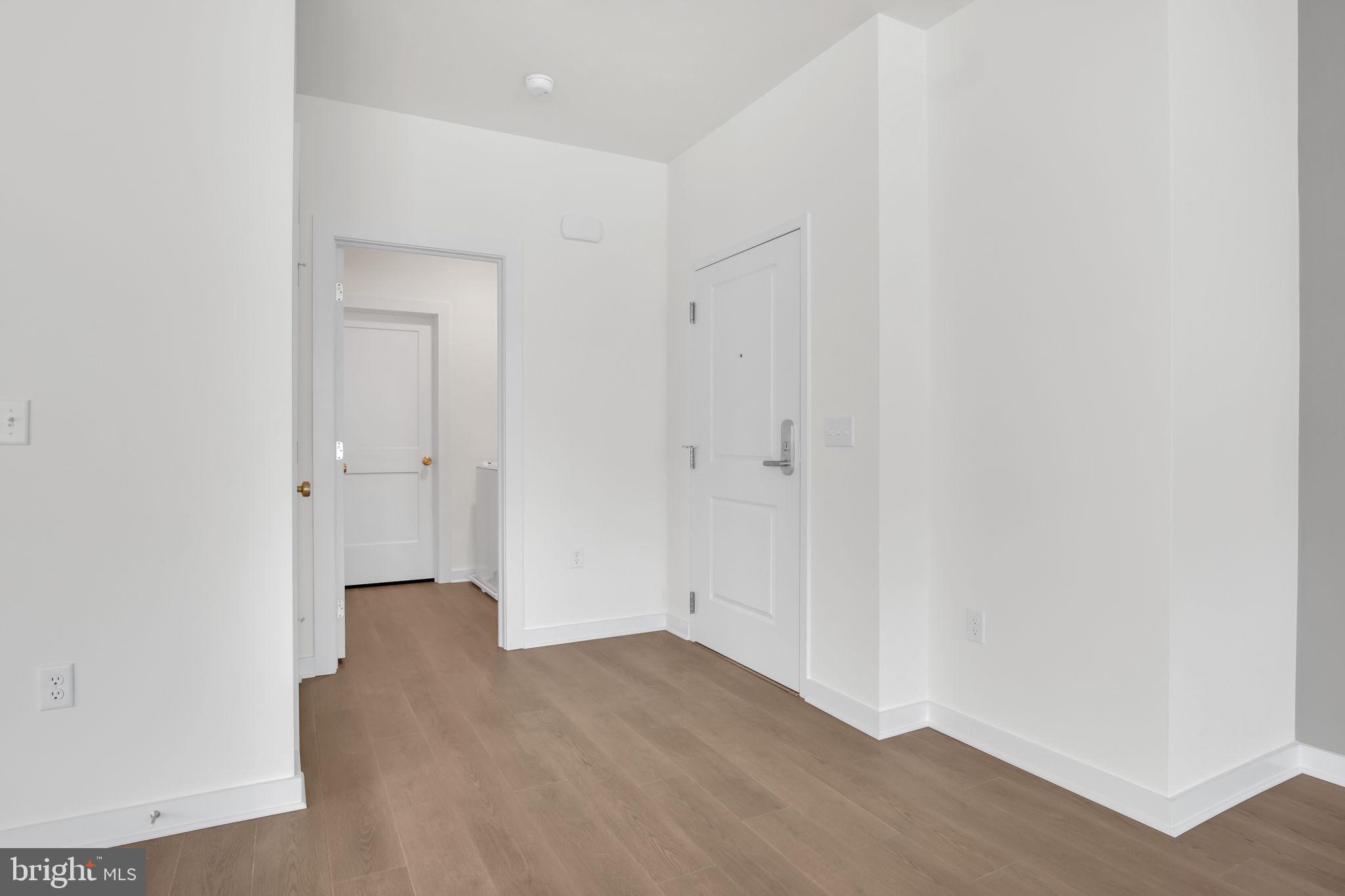 117 BLACKFORD BOULEVARD 203