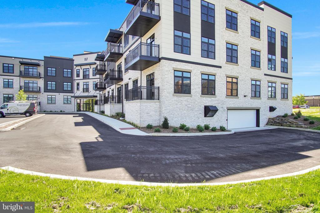 117 BLACKFORD BOULEVARD 105