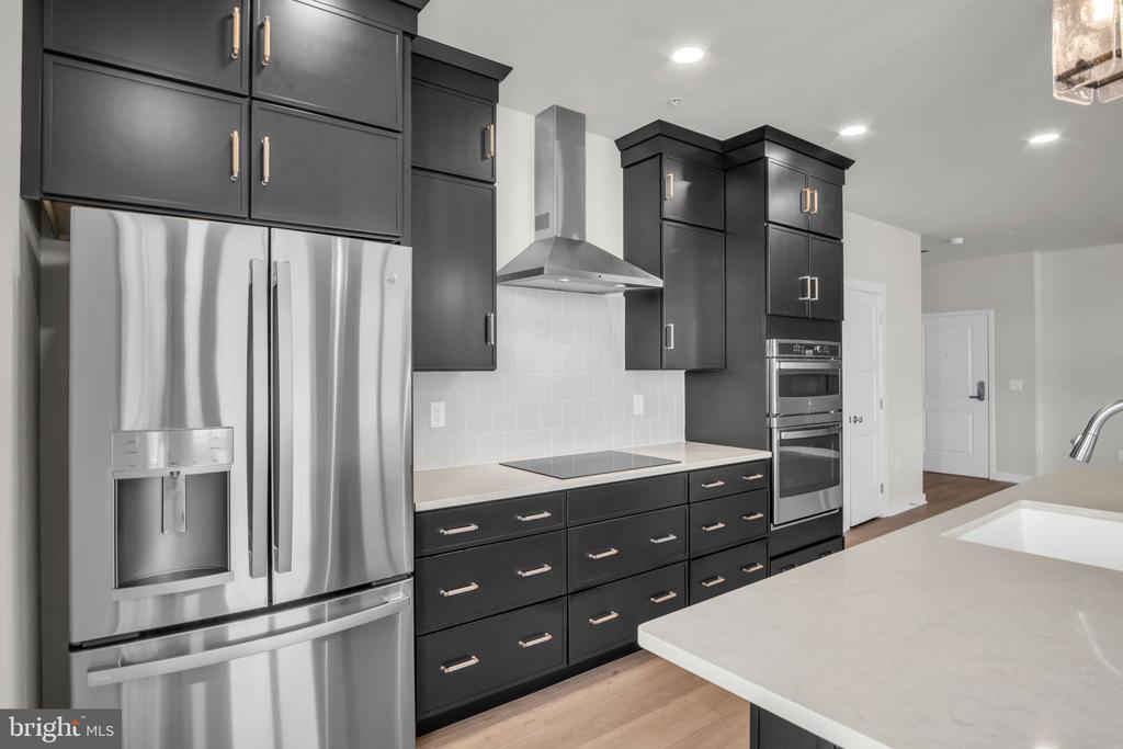 117 BLACKFORD BOULEVARD 105