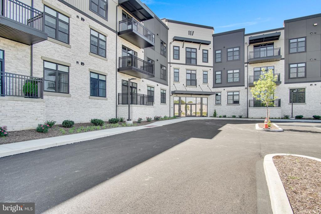 117 BLACKFORD BOULEVARD 105