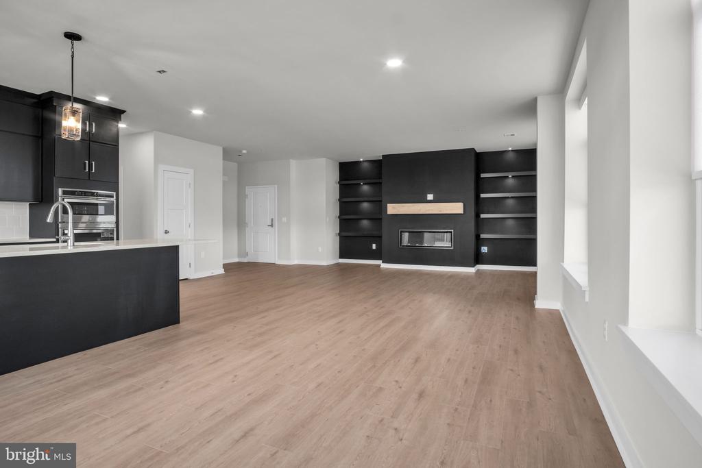 117 BLACKFORD BOULEVARD 105