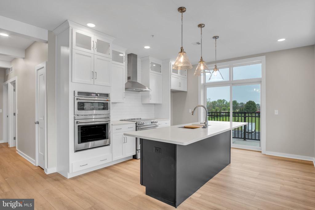 117 BLACKFORD BOULEVARD 204