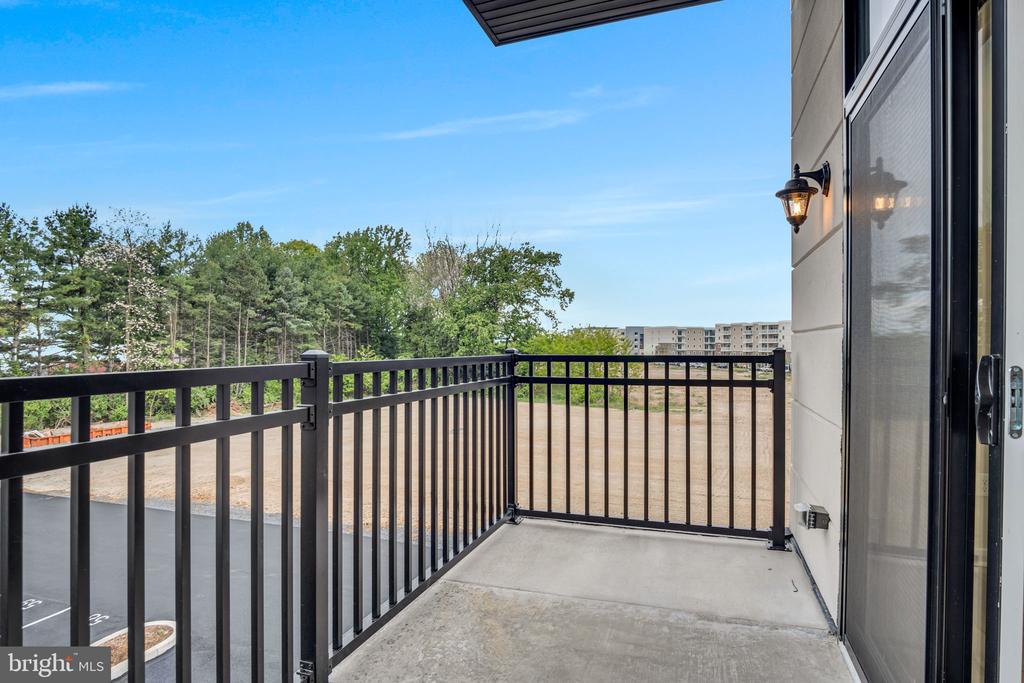 117 BLACKFORD BOULEVARD 204