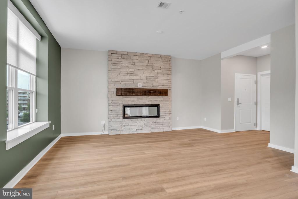 117 BLACKFORD BOULEVARD 204