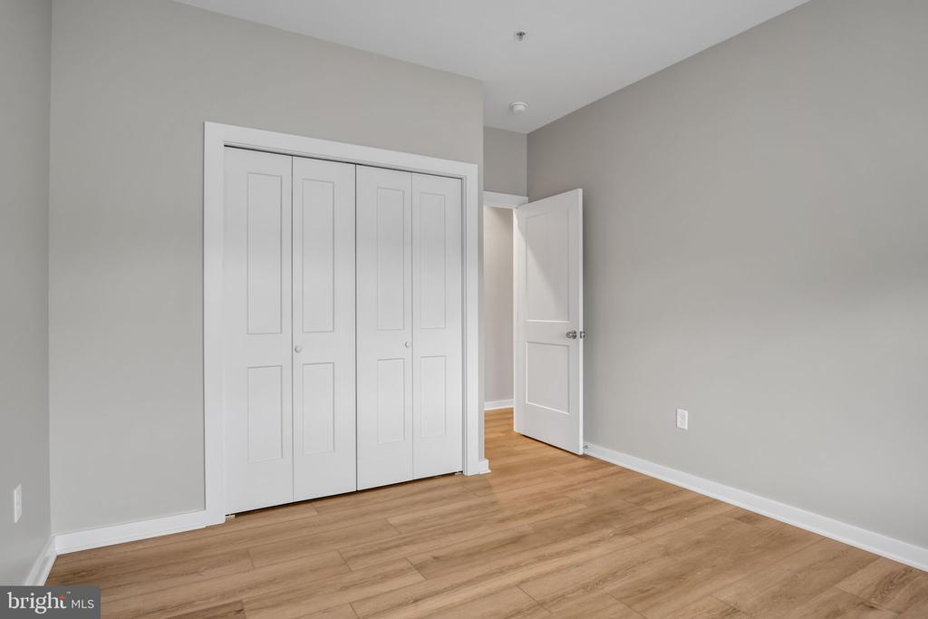 117 BLACKFORD BOULEVARD 204