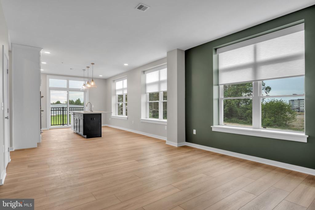 117 BLACKFORD BOULEVARD 204