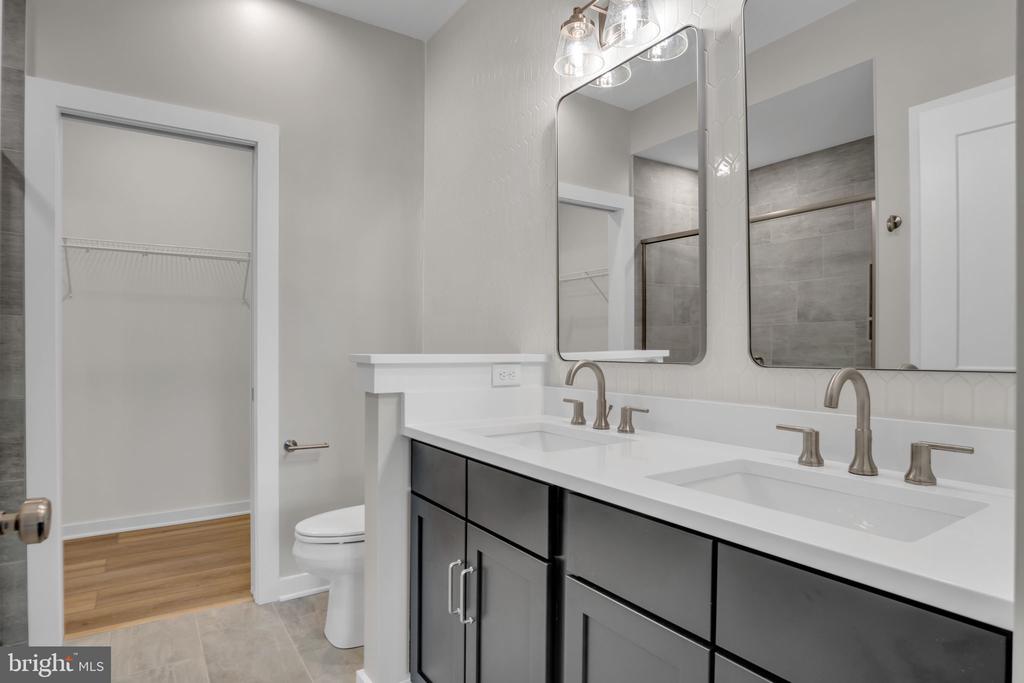 117 BLACKFORD BOULEVARD 204