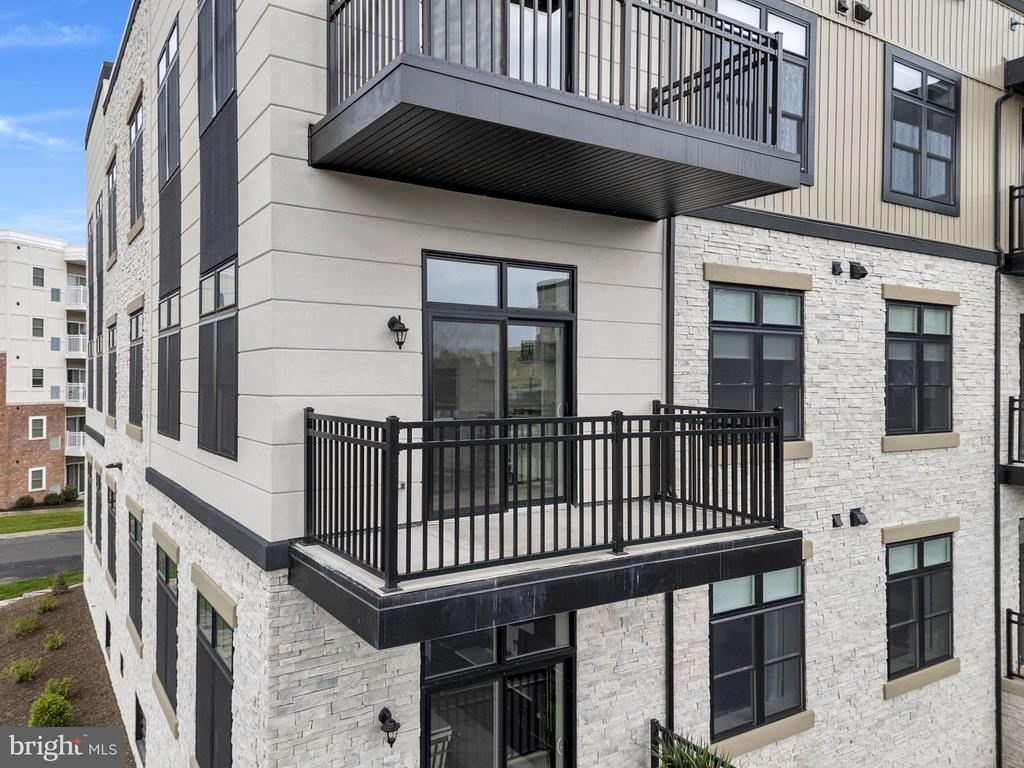 117 BLACKFORD BOULEVARD 204