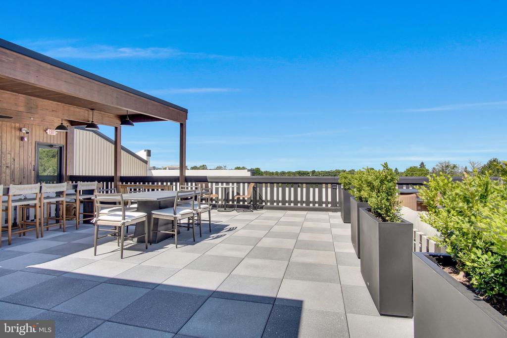 117 BLACKFORD BOULEVARD 312