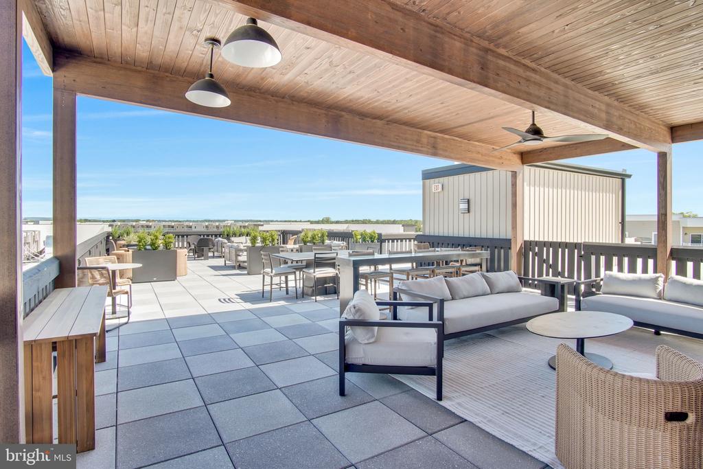 117 BLACKFORD BOULEVARD 312