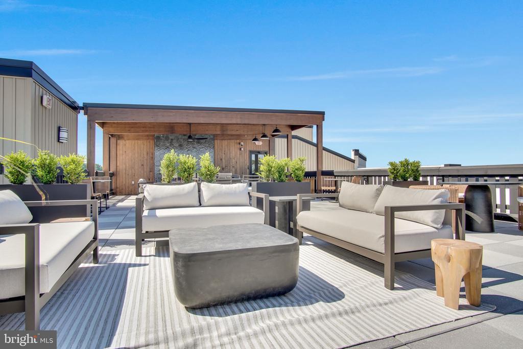 117 BLACKFORD BOULEVARD 312