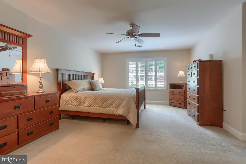 1013 NORTHGATE DRIVE