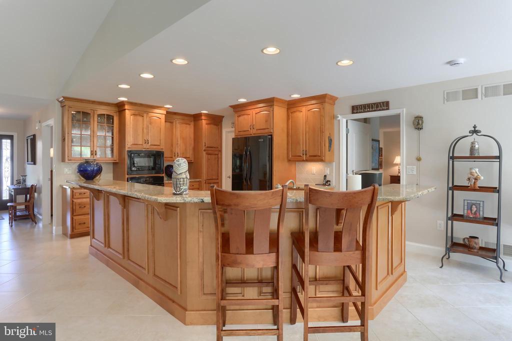 1013 NORTHGATE DRIVE