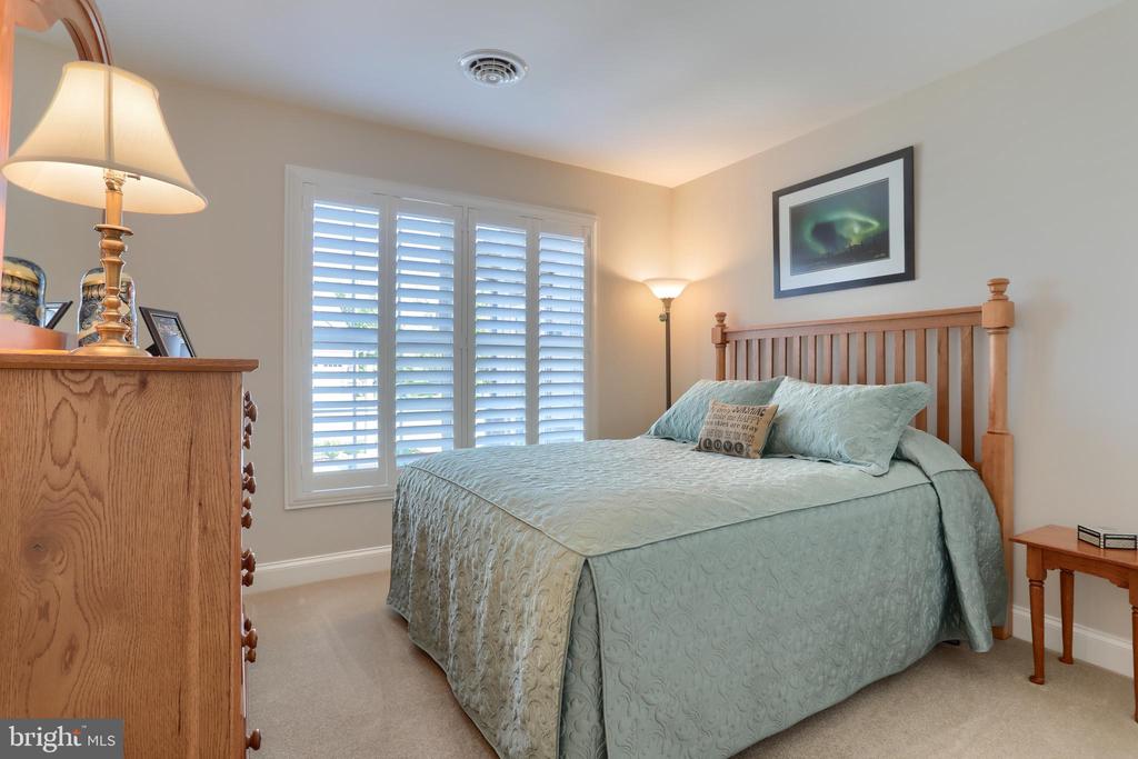 1013 NORTHGATE DRIVE