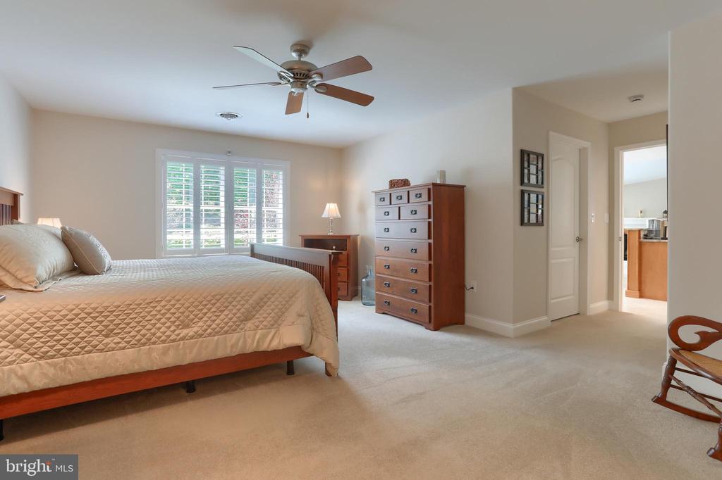 1013 NORTHGATE DRIVE
