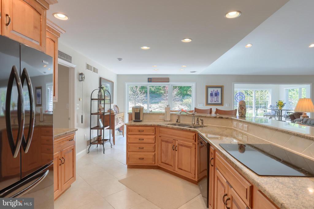 1013 NORTHGATE DRIVE