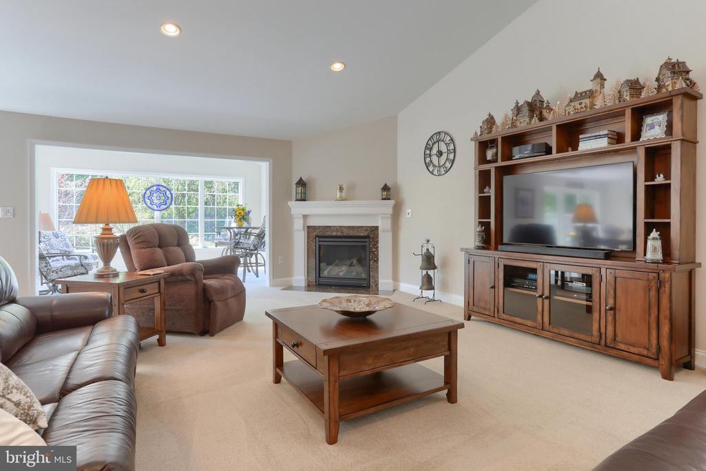 1013 NORTHGATE DRIVE