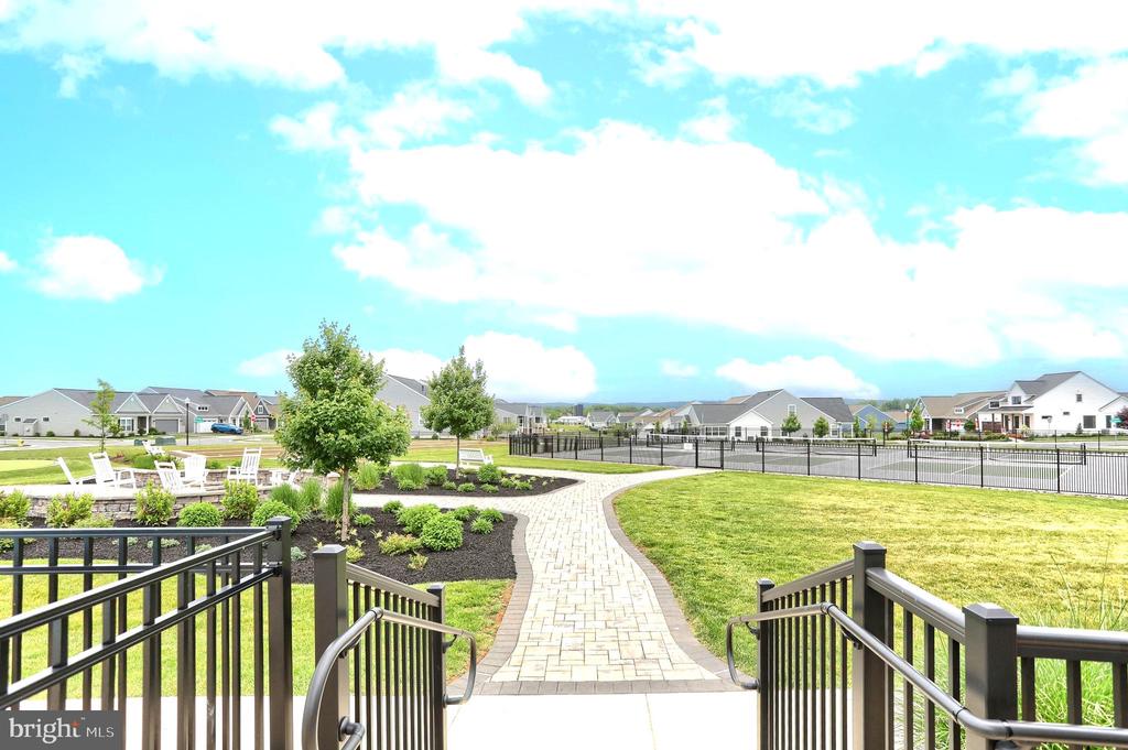 456 STONE GATE BLVD L-0154