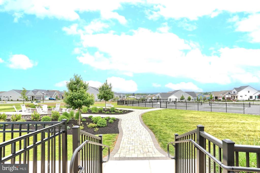 456 STONE GATE BLVD L-0154