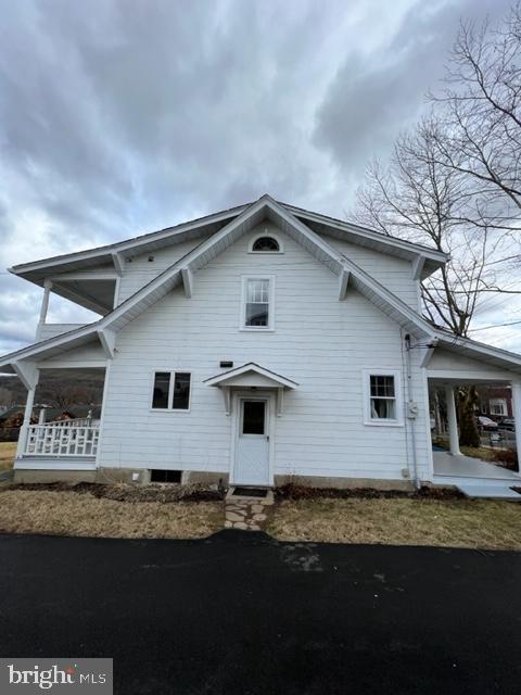 52 High St