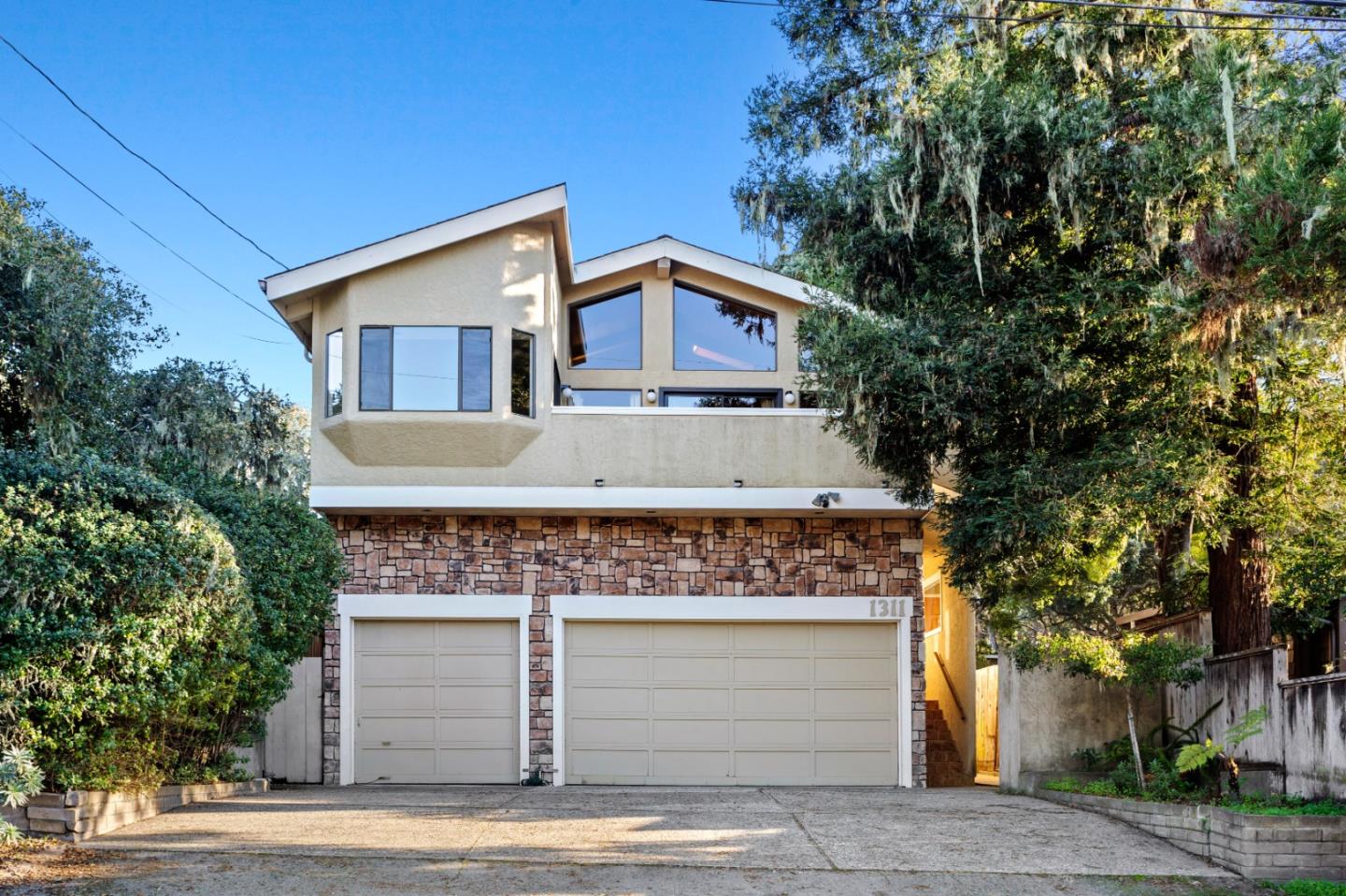 1311 Lincoln Avenue