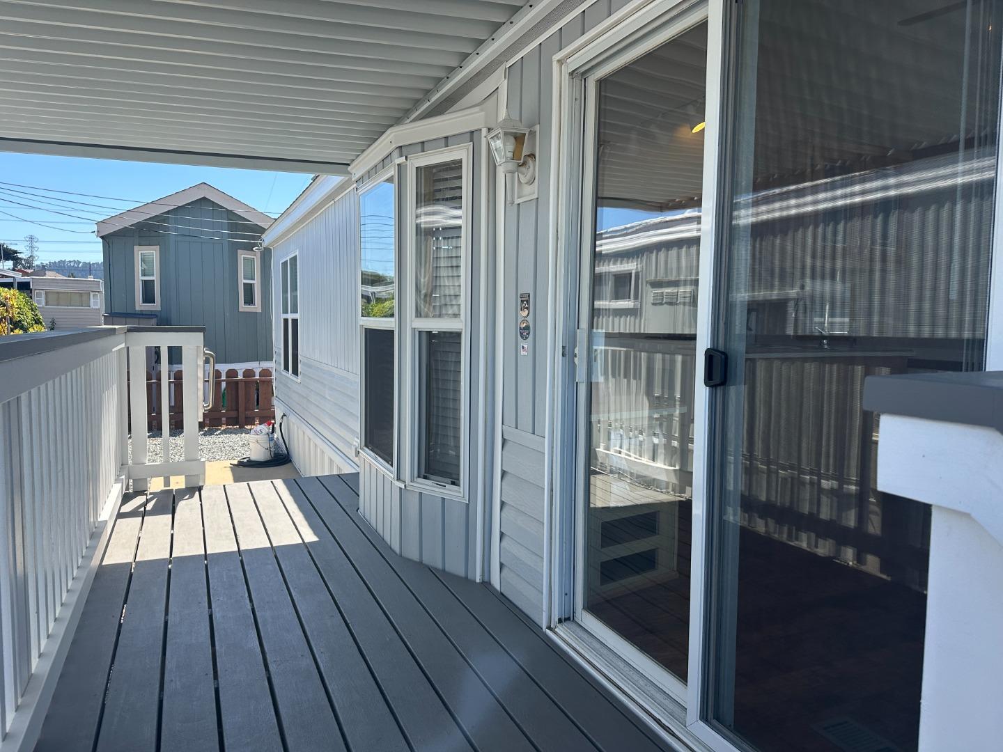 835 Kimball Ave Unit: 11