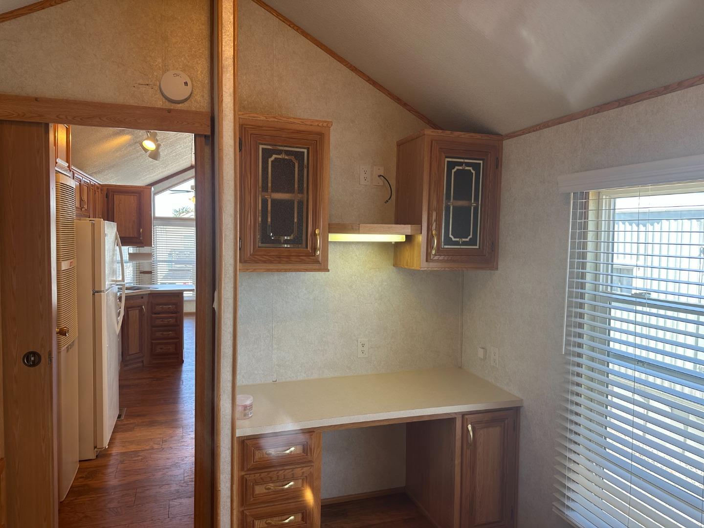 835 Kimball Ave Unit: 11