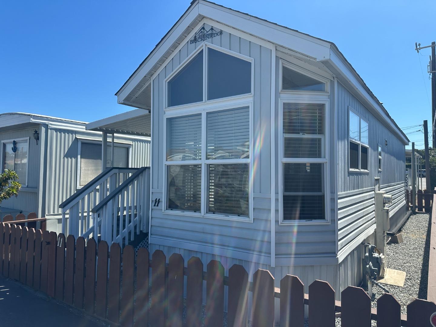 835 Kimball Ave Unit: 11