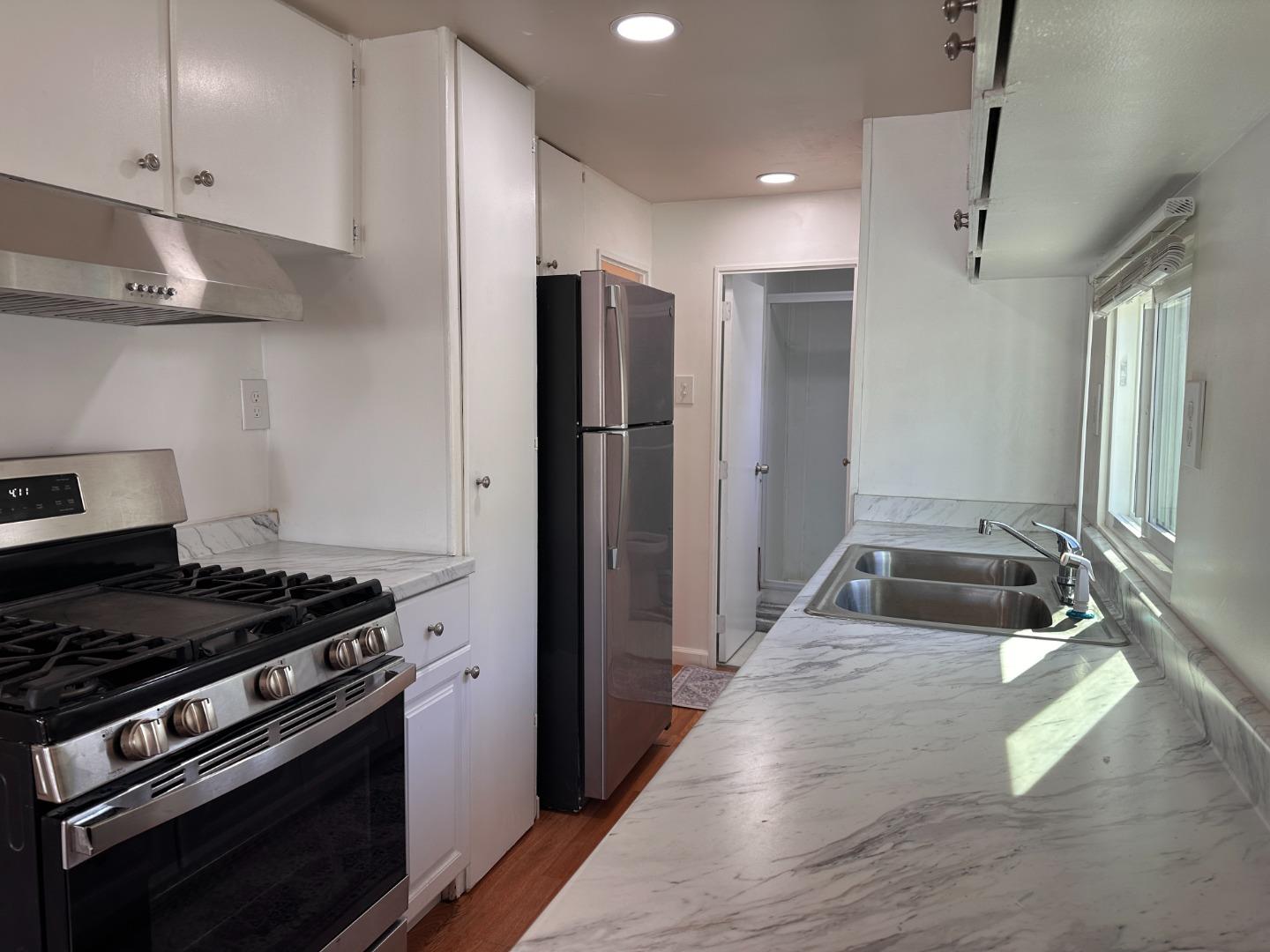 835 Kimball Unit: 43