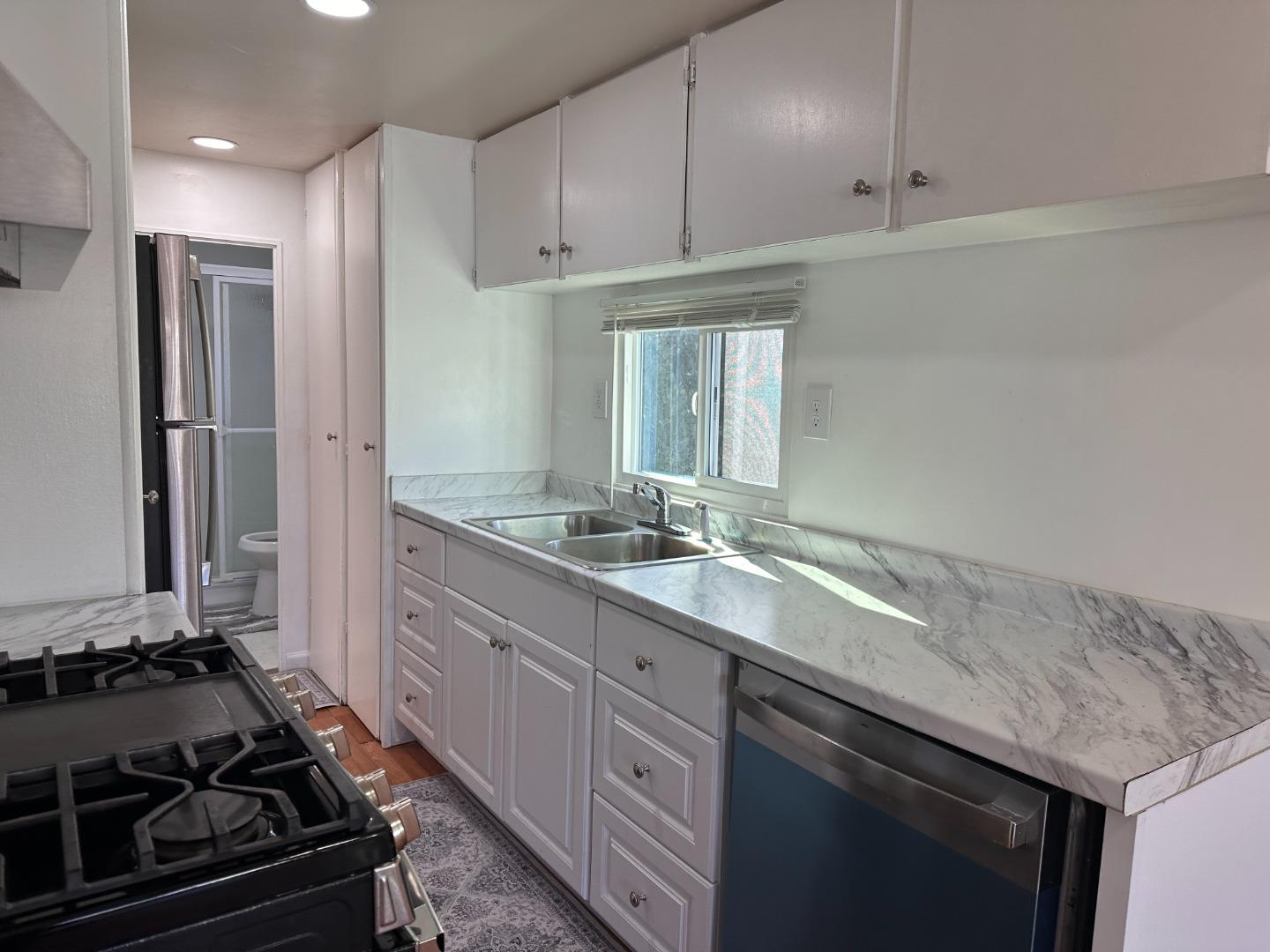 835 Kimball Unit: 43