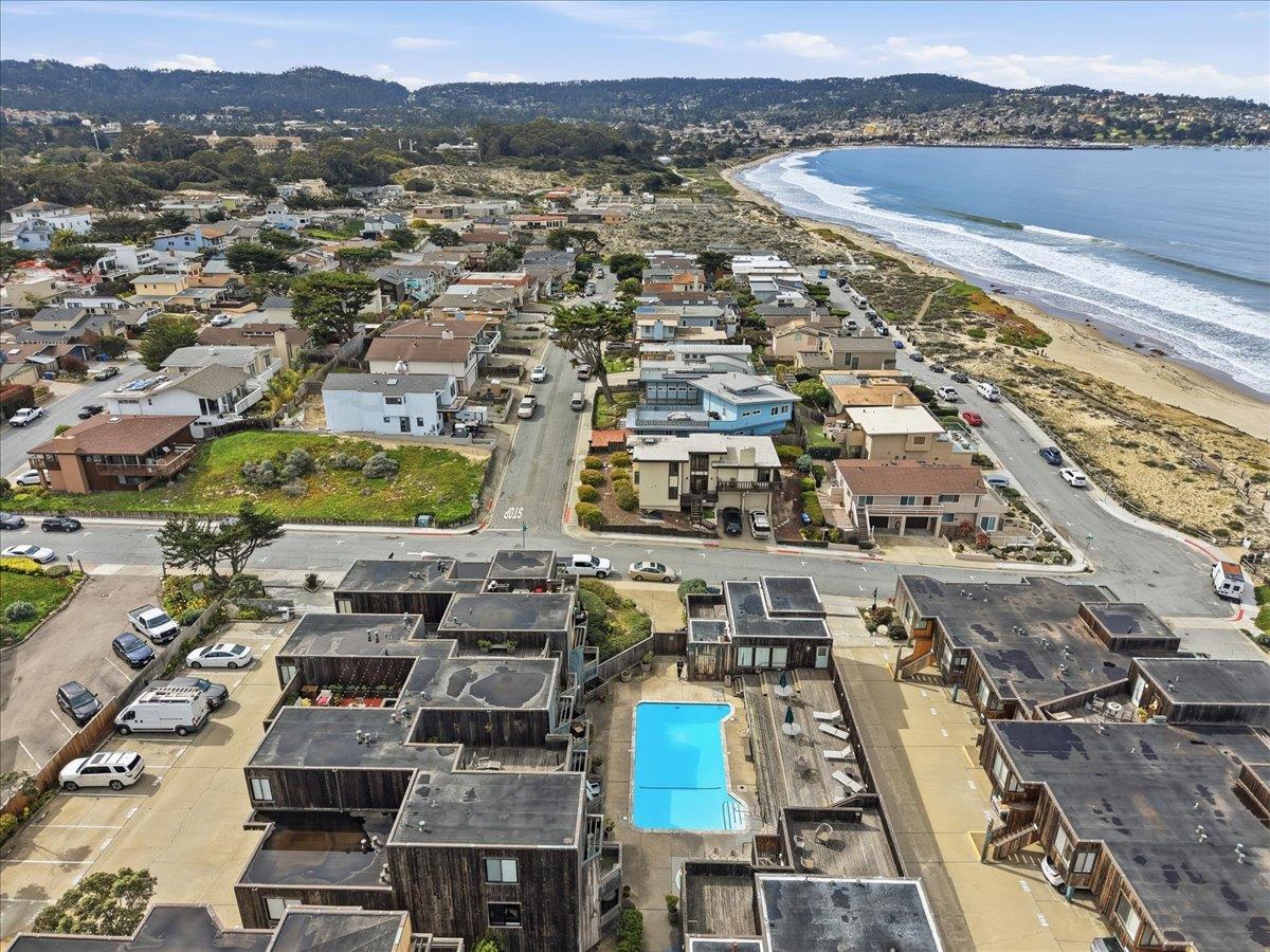 125 Surf Way 305