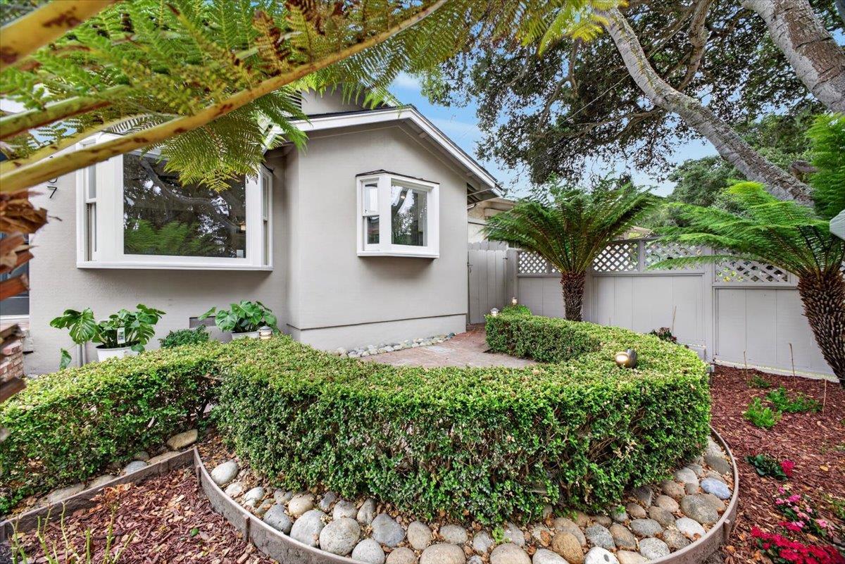 1107 David AVE
