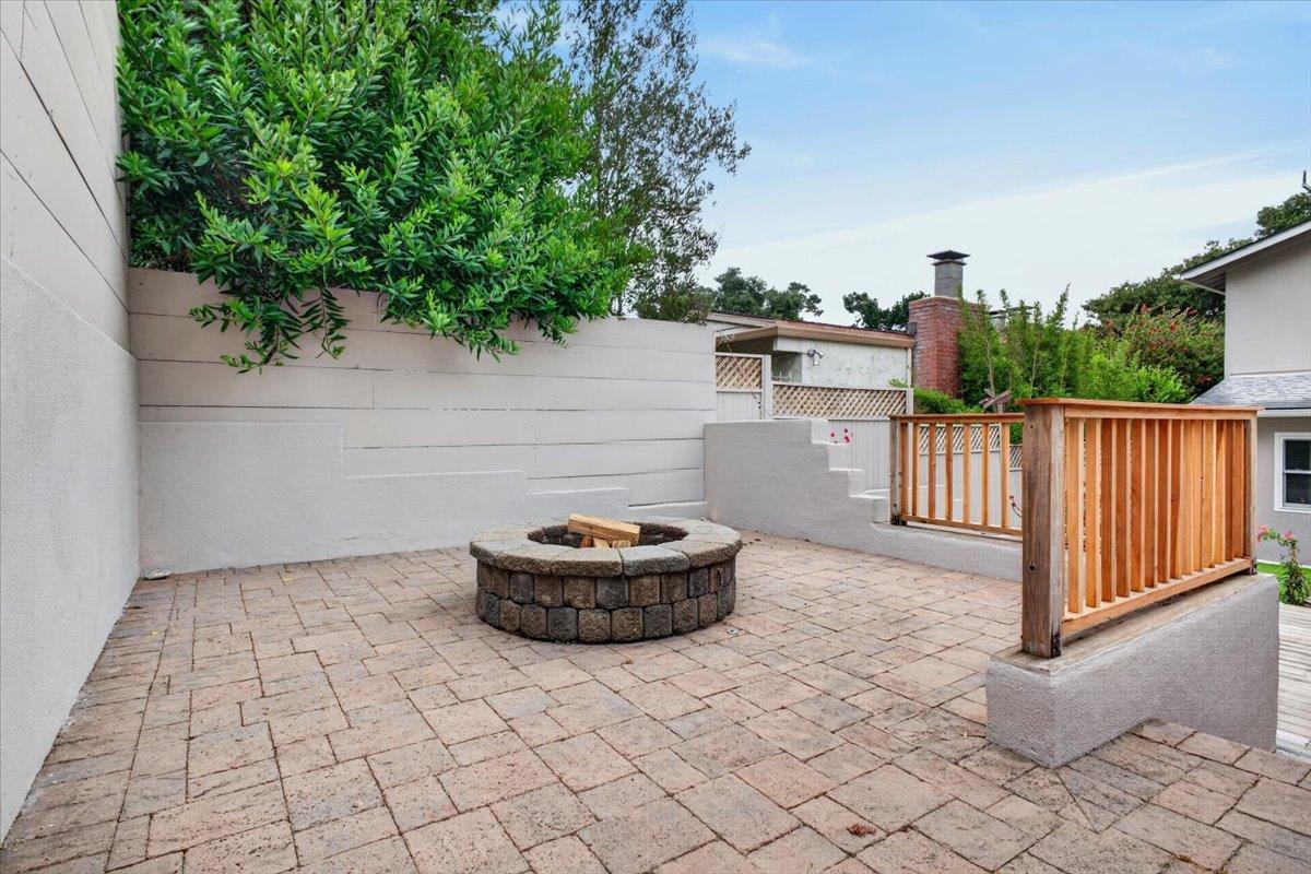 1107 David AVE