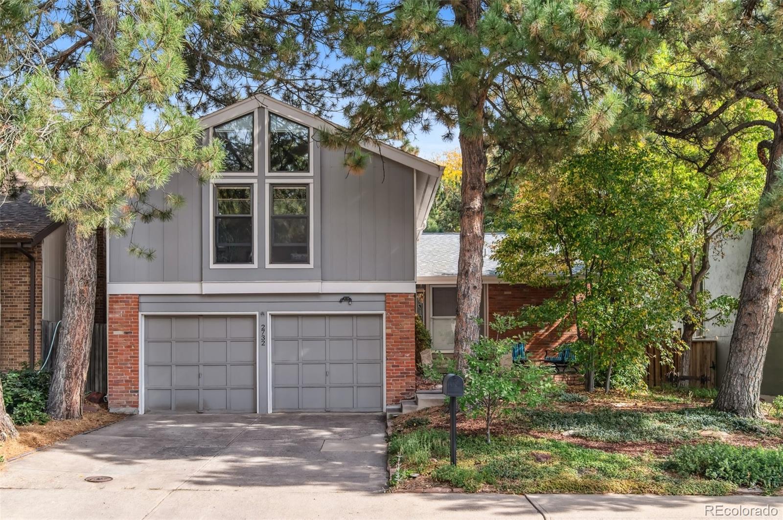 2732 S Oakland Circle E