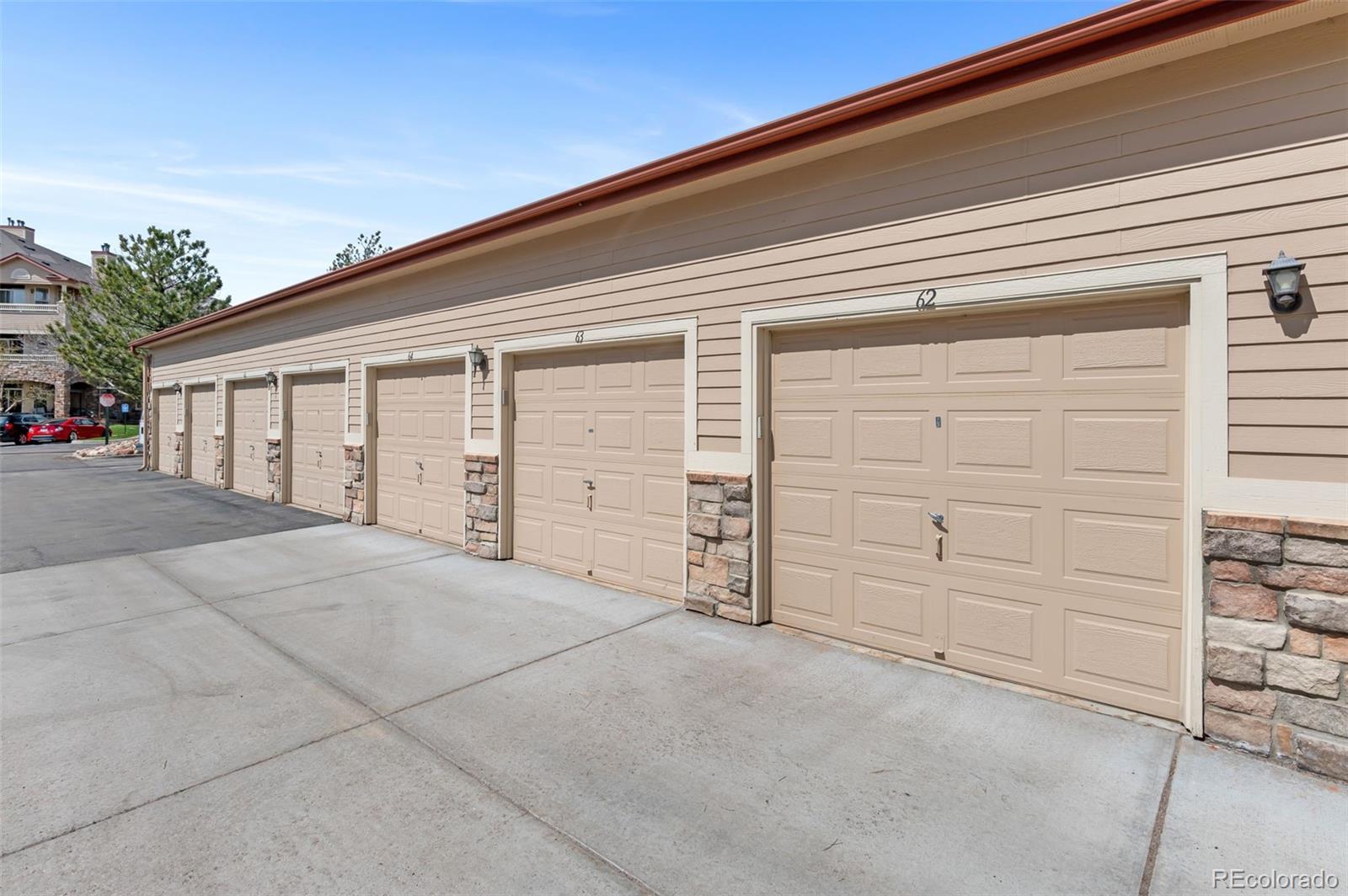 8520 S Holland Lane Unit: 207