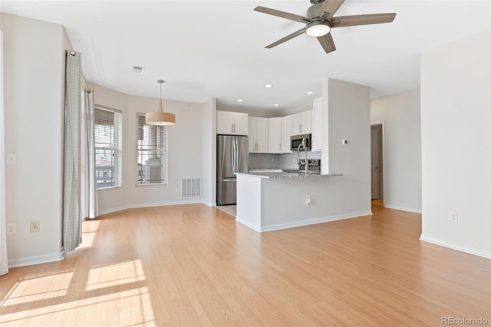 8520 S Holland Lane Unit: 207