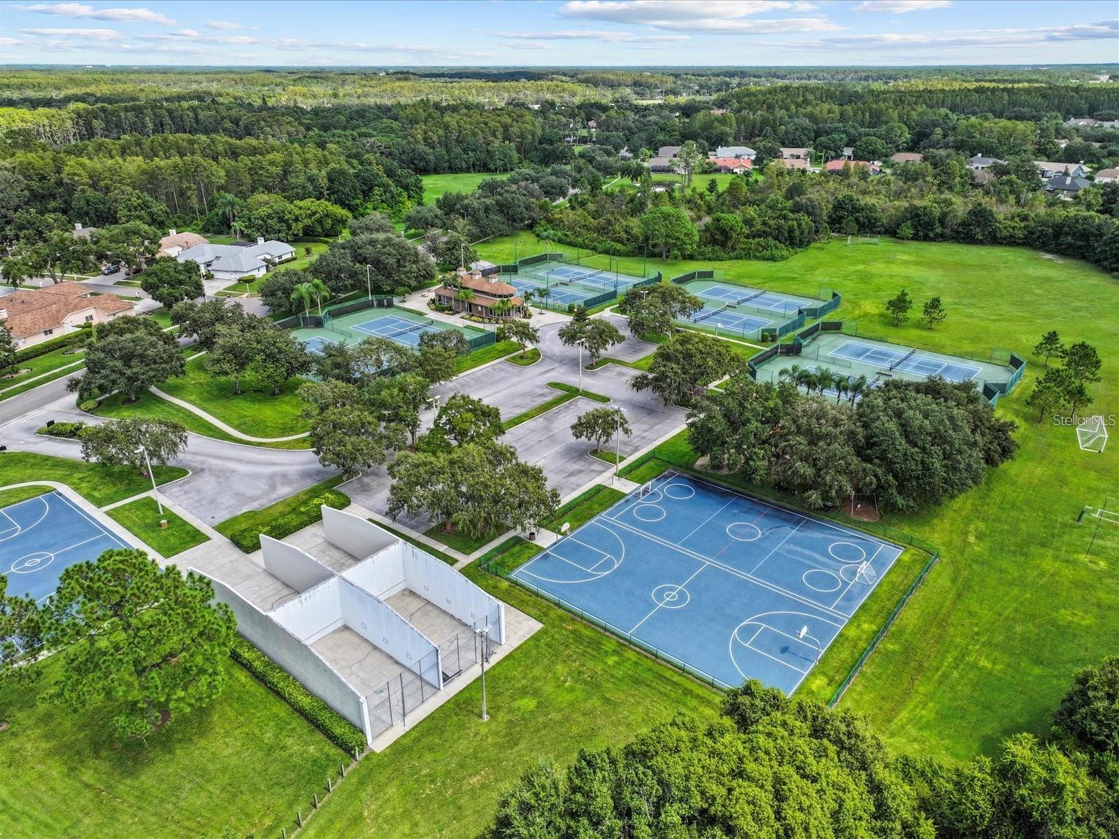 7704 LAKE CYPRESS DR