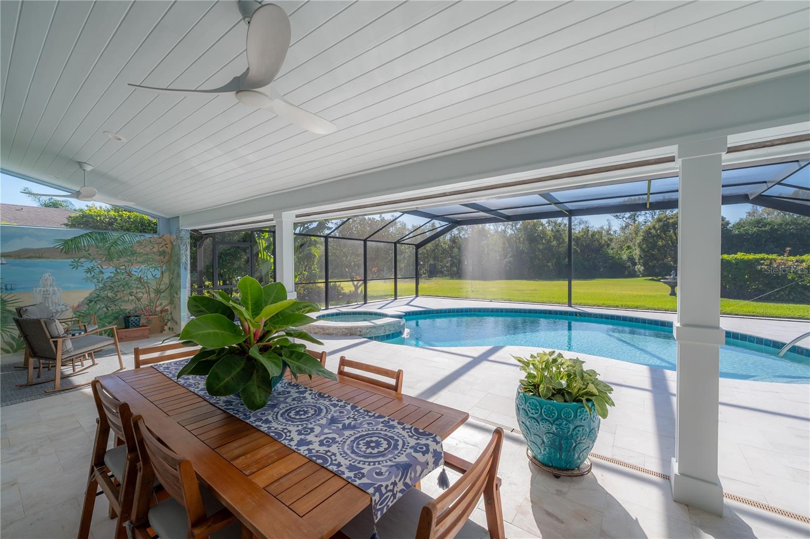 7704 LAKE CYPRESS DR