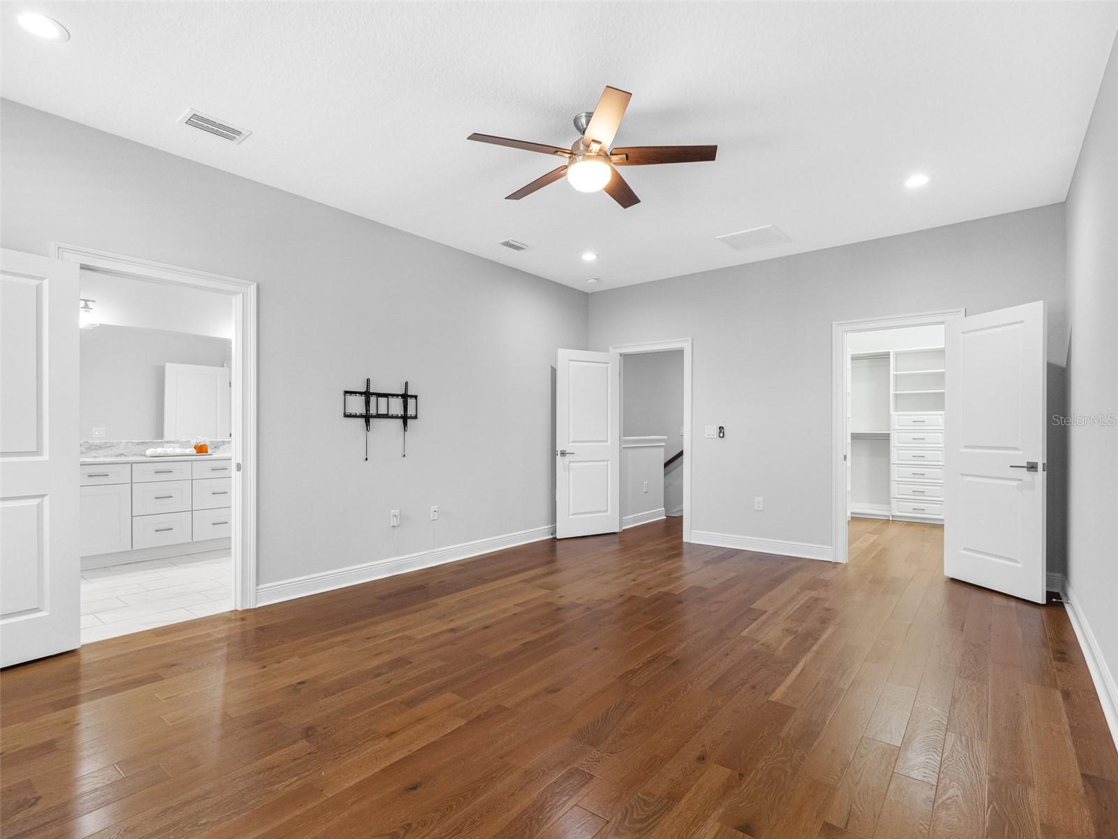 410 S CHURCH AVE