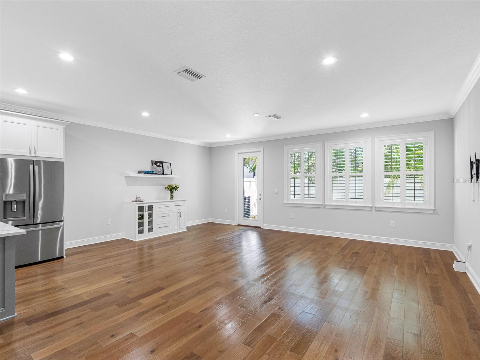 410 S CHURCH AVE