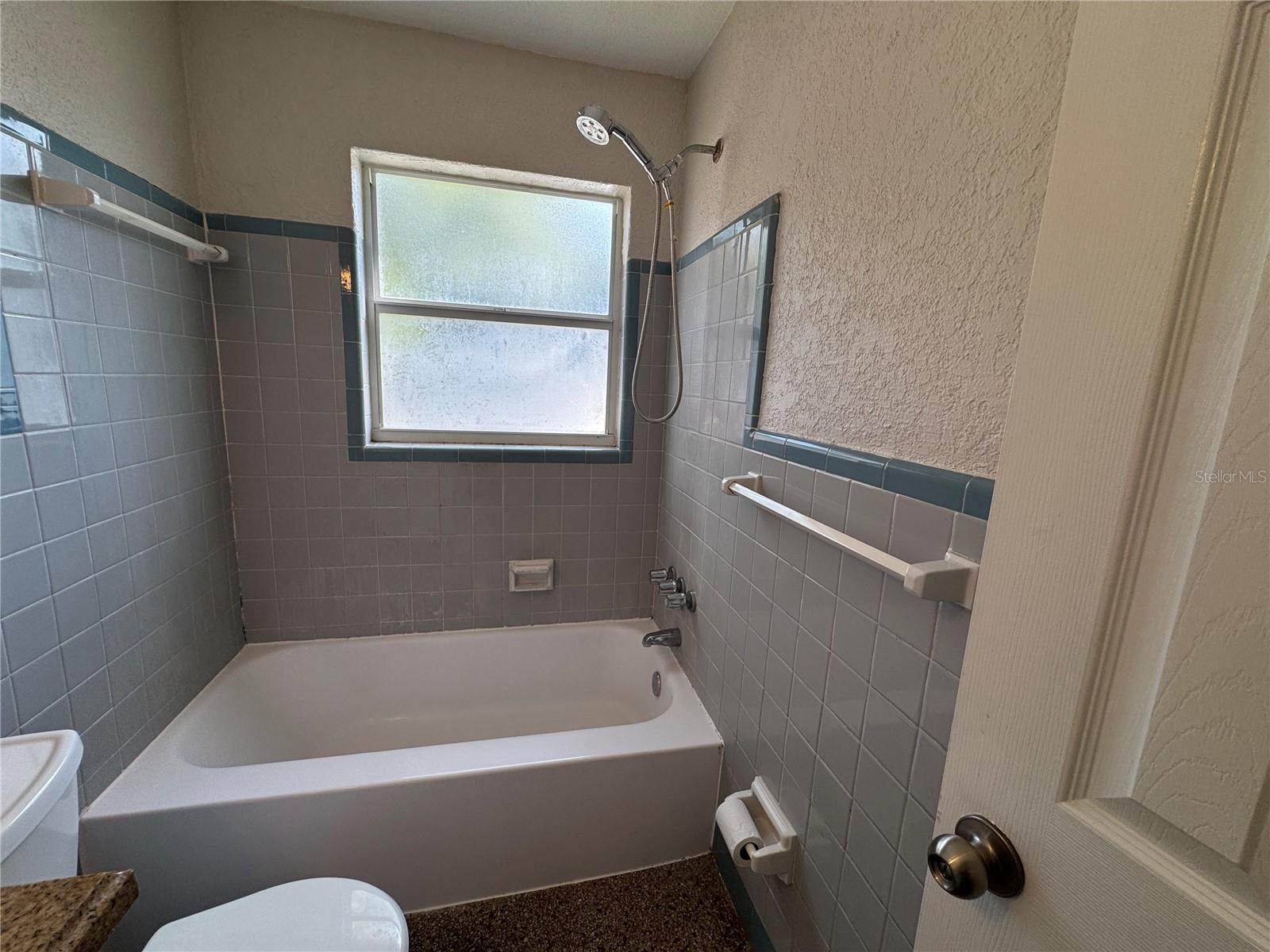 212 S CHURCH AVE #105