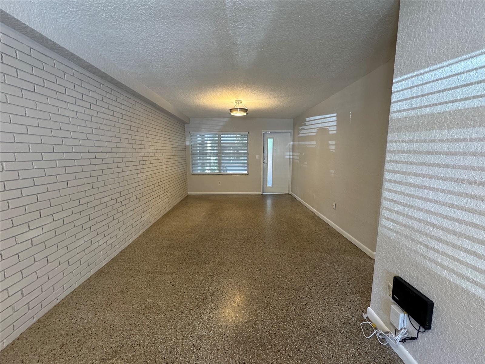 212 S CHURCH AVE #105