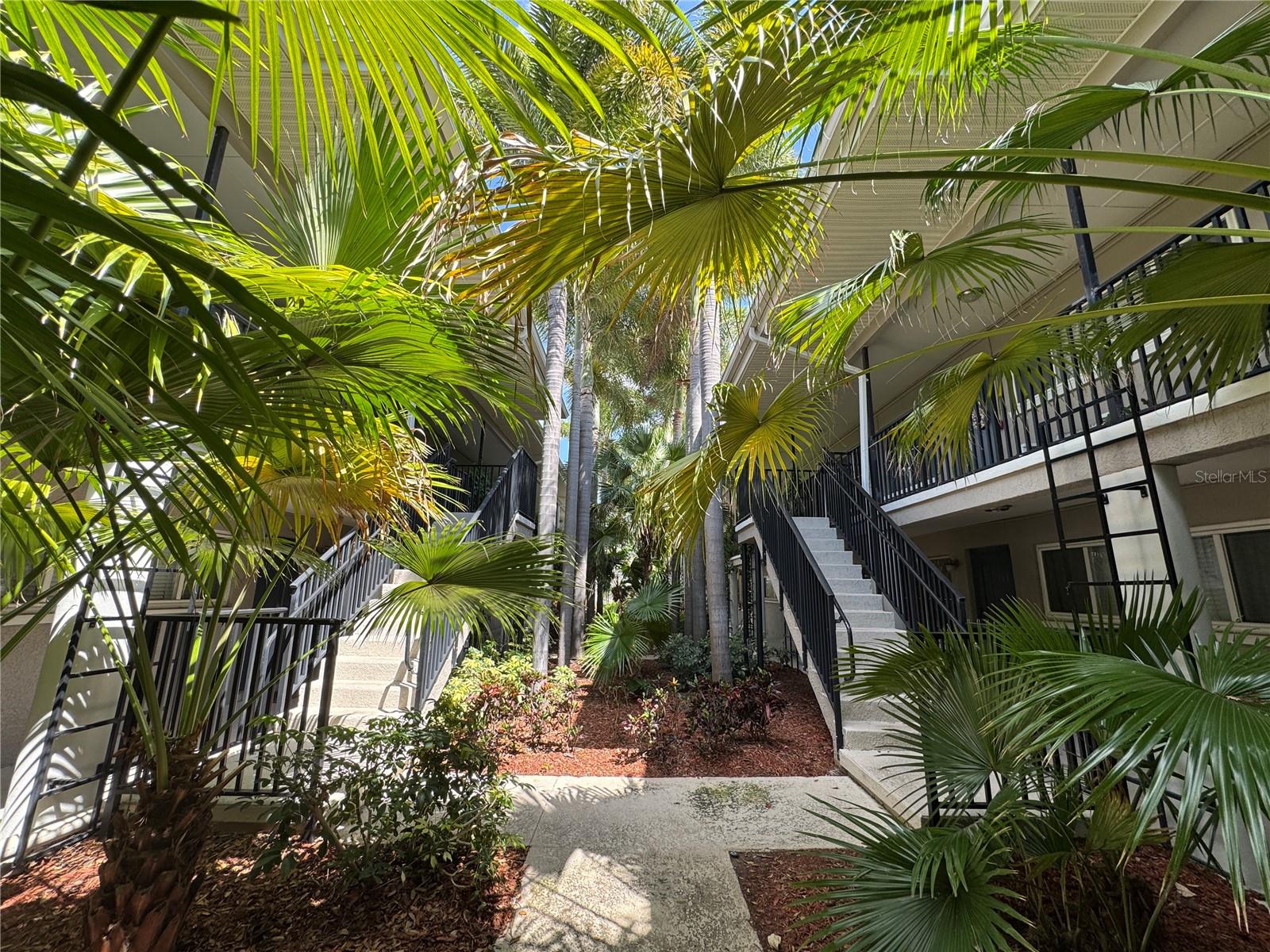 212 S CHURCH AVE #105