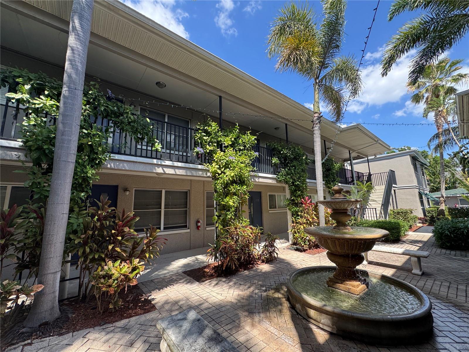 212 S CHURCH AVE #105